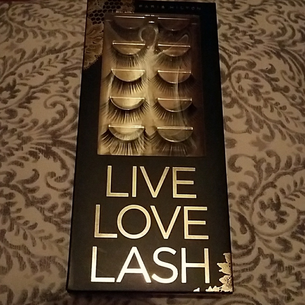 Paris Hilton False Lash Set Brand New♡
